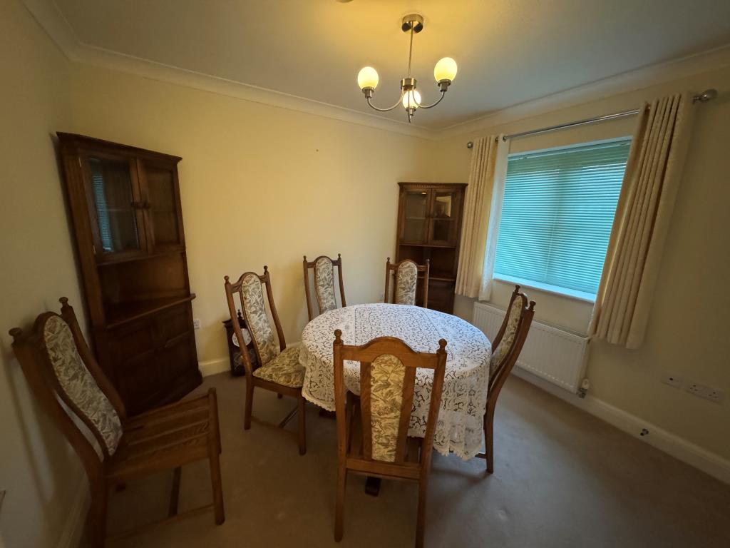 Lot: 120 - TWO-BEDROOM DETACHED BUNGALOW WITH GARAGE - Bedroom 2 or Dining room